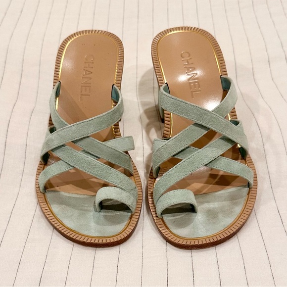 Chanel CC Logo Suede Slides - Picture 7 of 13